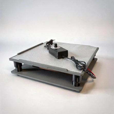 Вибростолик 320*320 мм